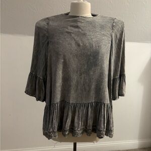 Altar'd State Washed Gray Ruffle-Hem Peasant Tunic